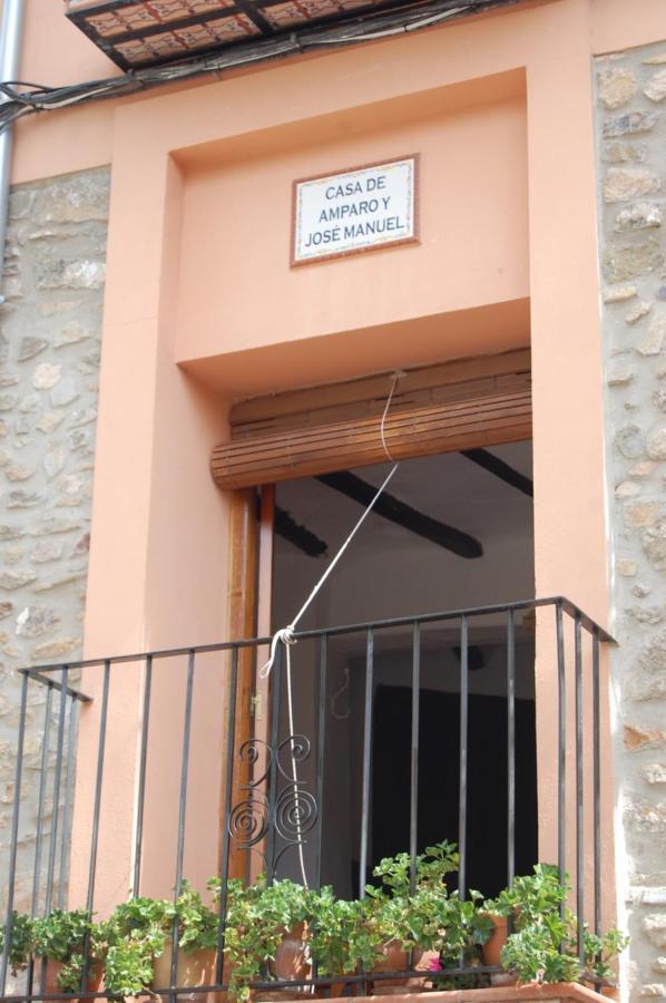 Casa De Amparo Y Jose Manuel Guest House Pavies Exterior photo